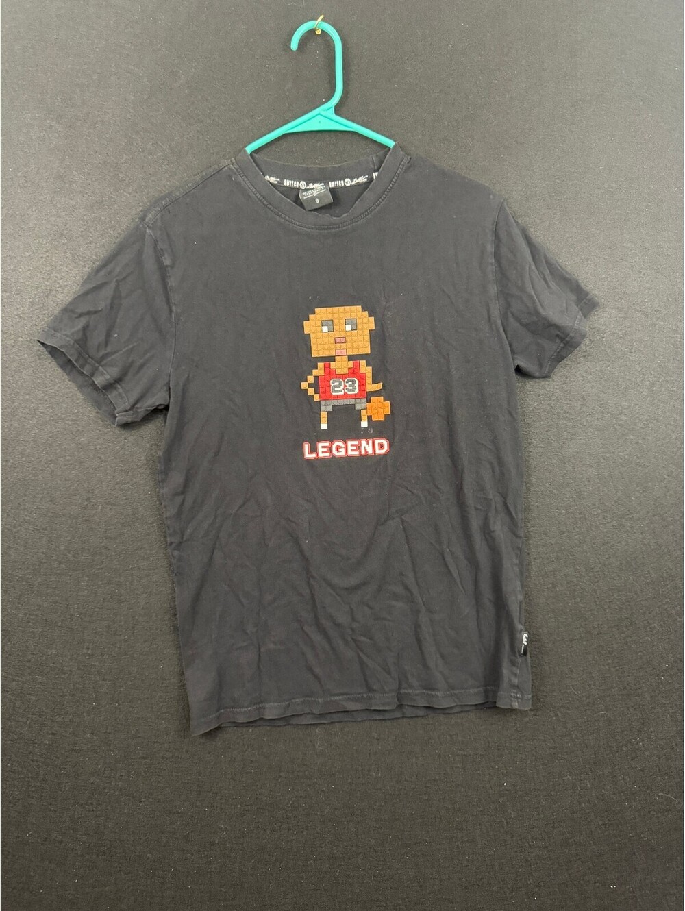 Switch Remarkable Limited Edition Legend Graphic T-Shirt Size S